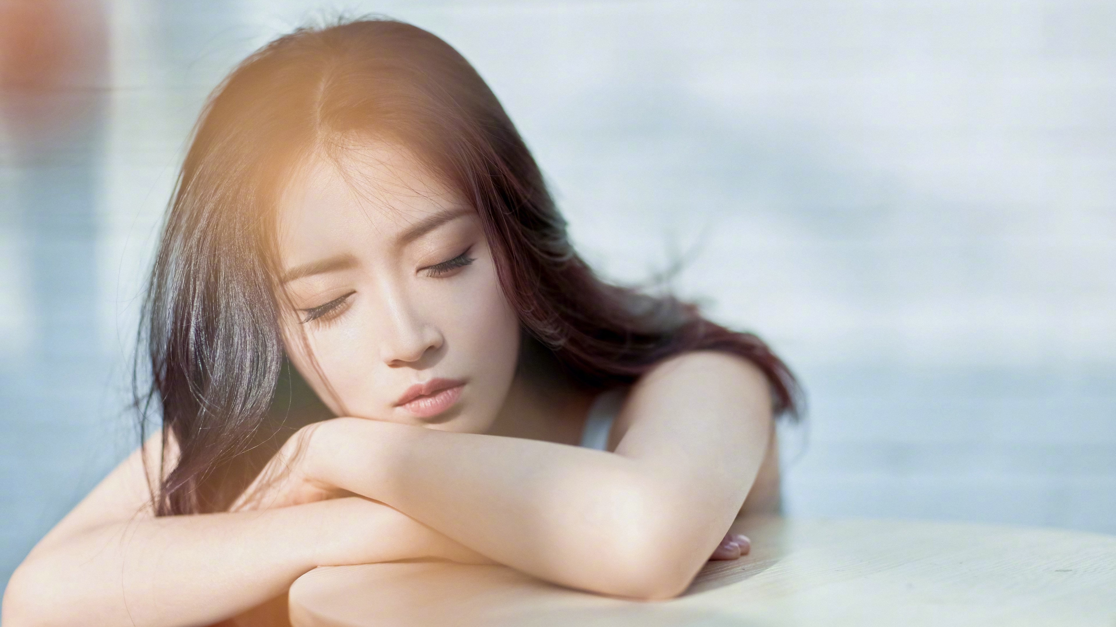 中国女足表现出色，在比赛中占据优势，中国女足很厉害