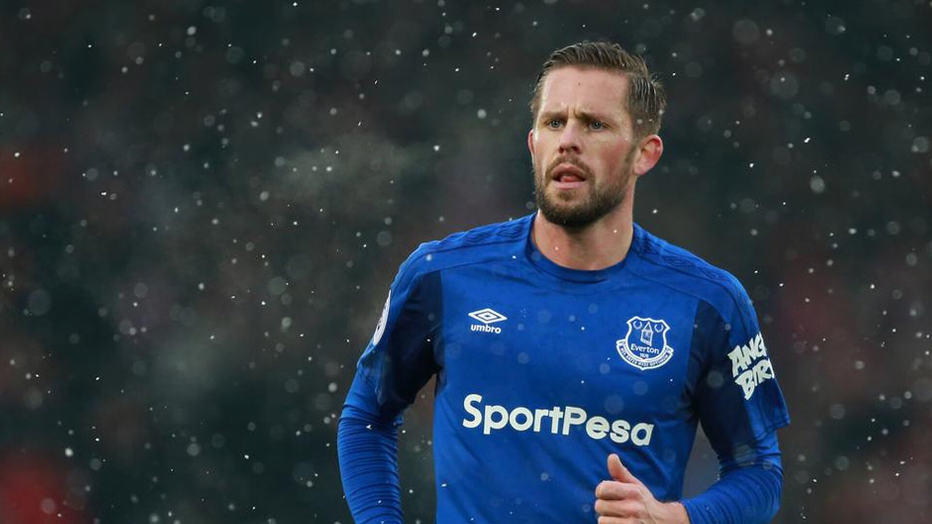 曼城客场-小胜本菲卡，稳固小组第一，曼城必胜