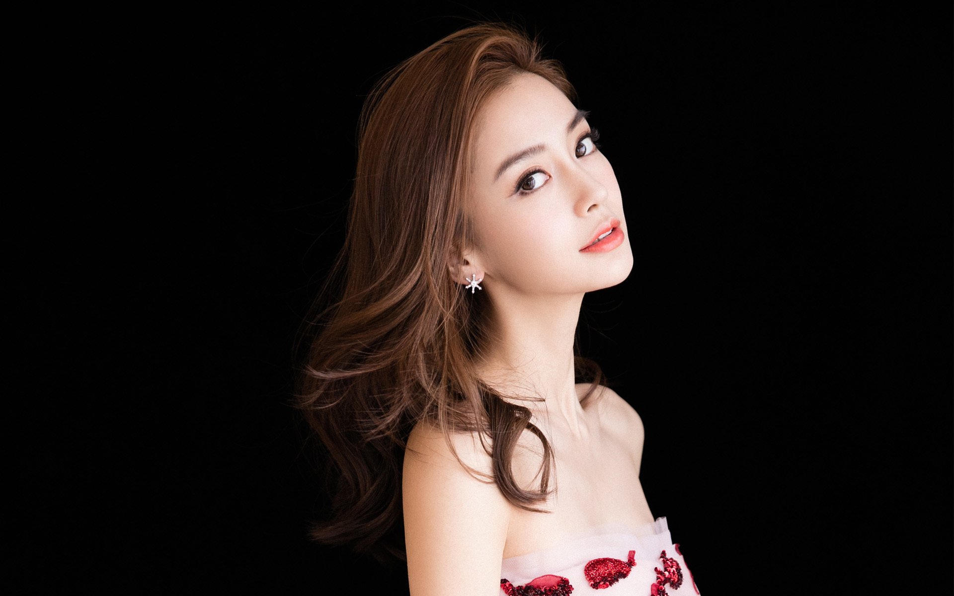 比利亚利德励志逆袭，客场大胜实现翻盘，比利亚巅峰